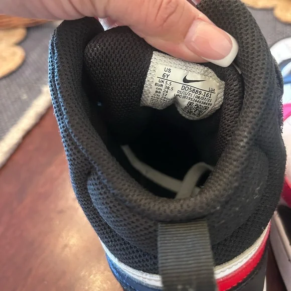 Nike Black and White High-Top Sneakers - Picture 5 of 5